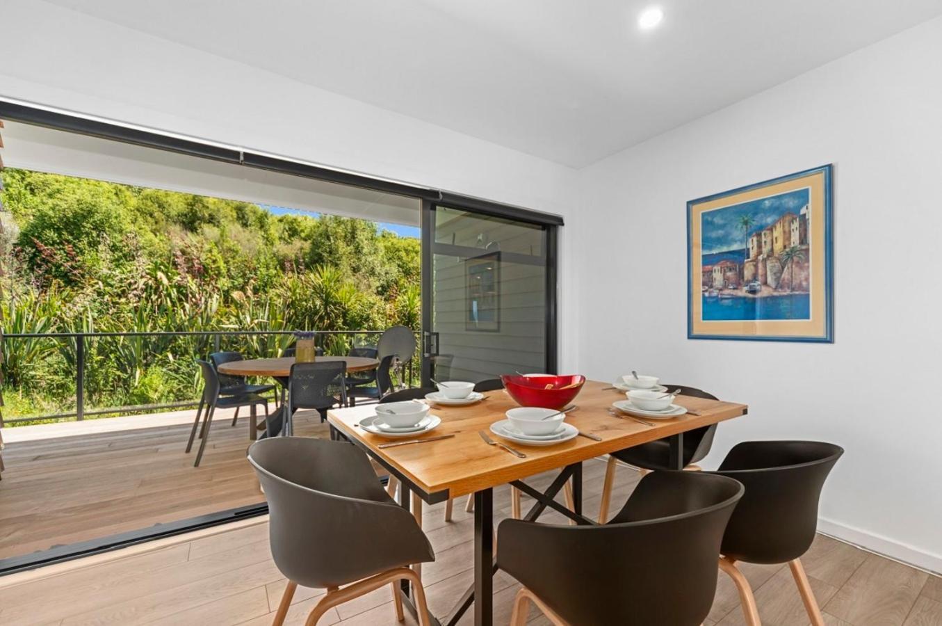 Blue Dun Views - Taupo Apartment Luaran gambar