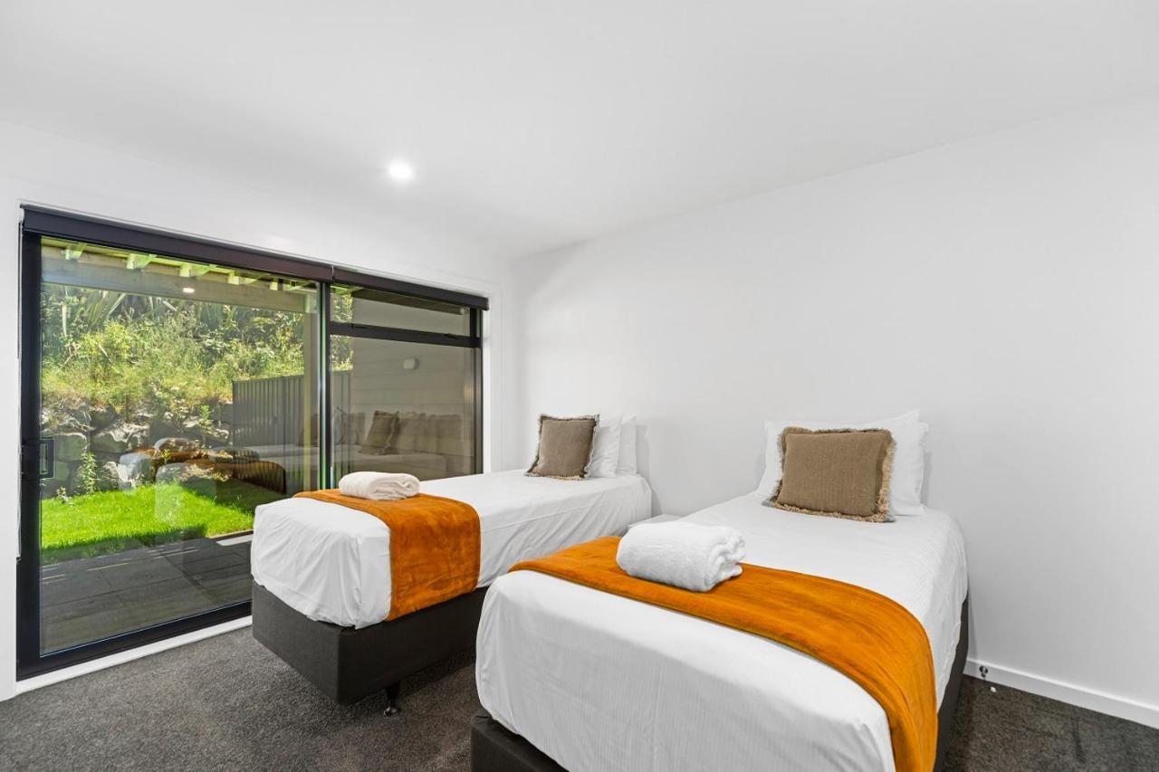 Blue Dun Views - Taupo Apartment Luaran gambar