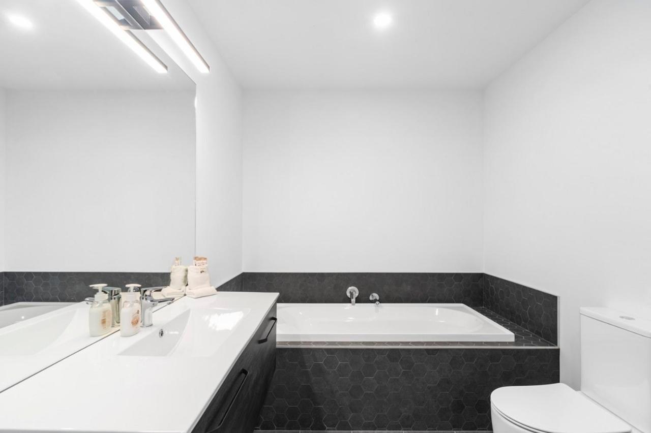 Blue Dun Views - Taupo Apartment Luaran gambar